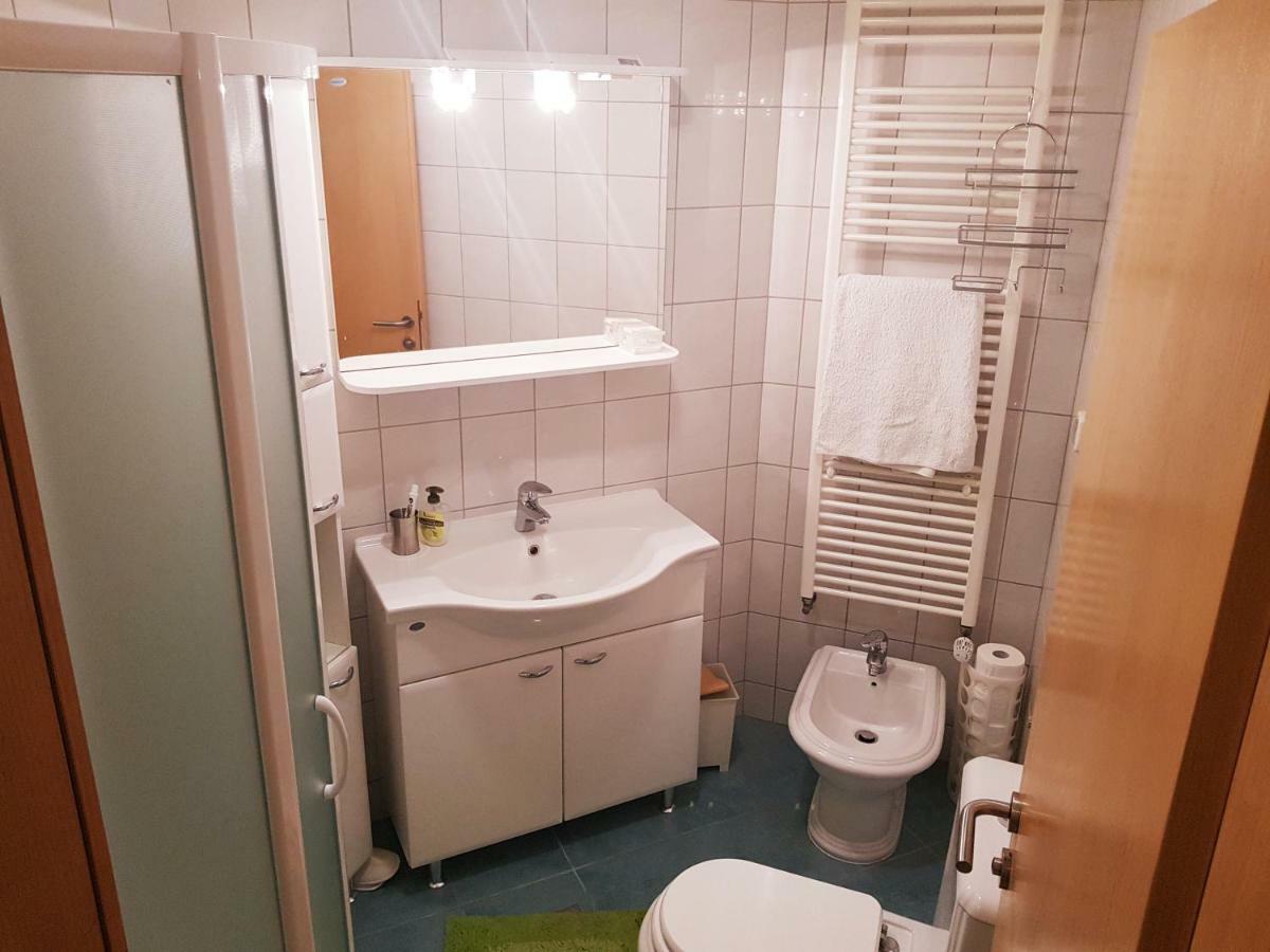 Apartment Dominik Осиек Екстериор снимка