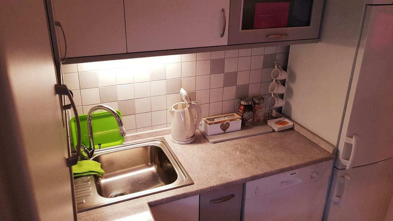 Apartment Dominik Осиек Екстериор снимка